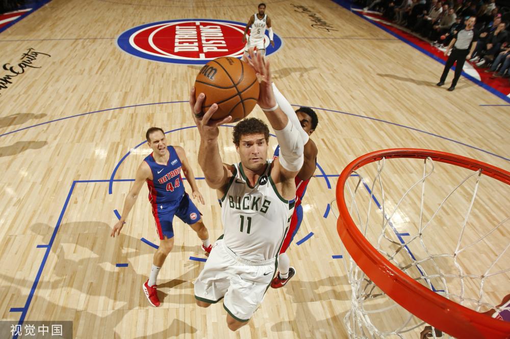 在媒体和社 在媒体和社