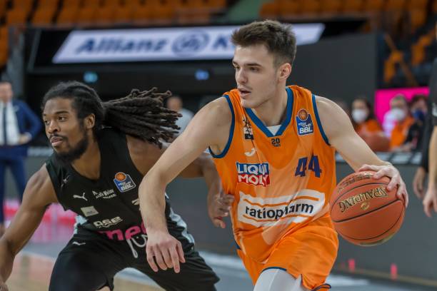 出了高水平 出了高水平