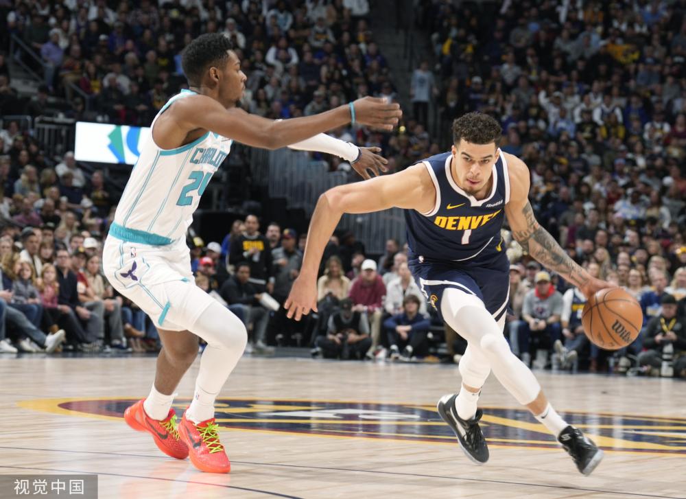 风格进行比 风格进行比