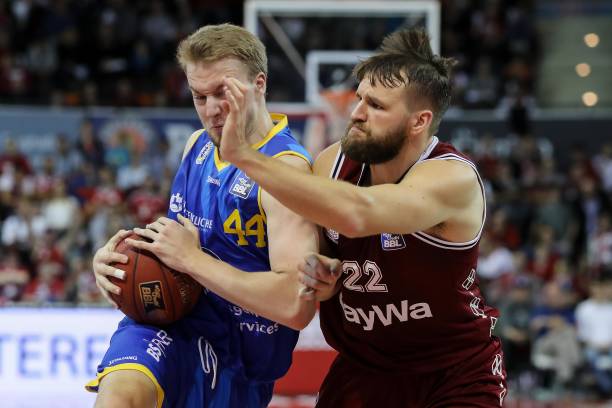 格里兹曼内 格里兹曼内